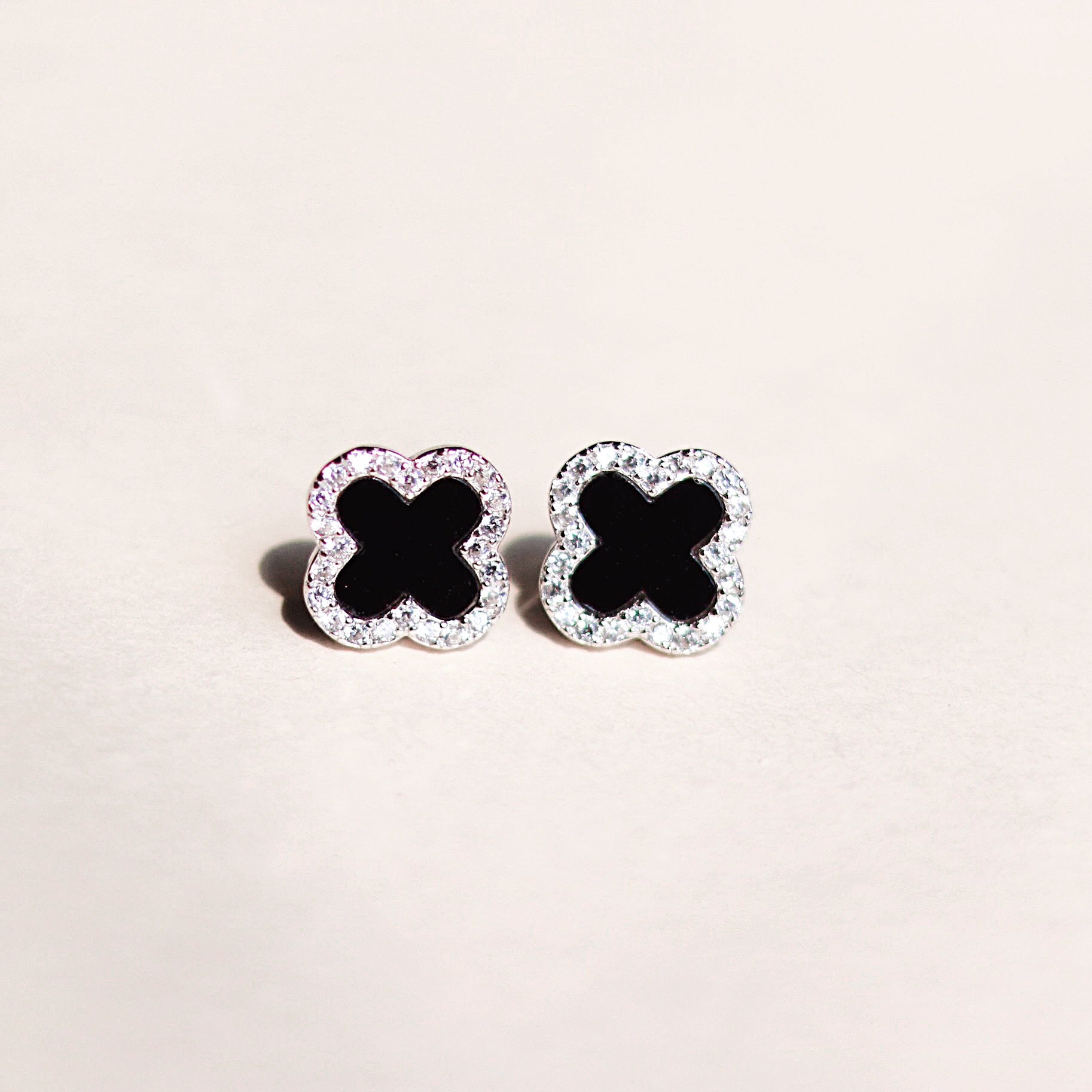Gemor 18K Azura Clover Earrings