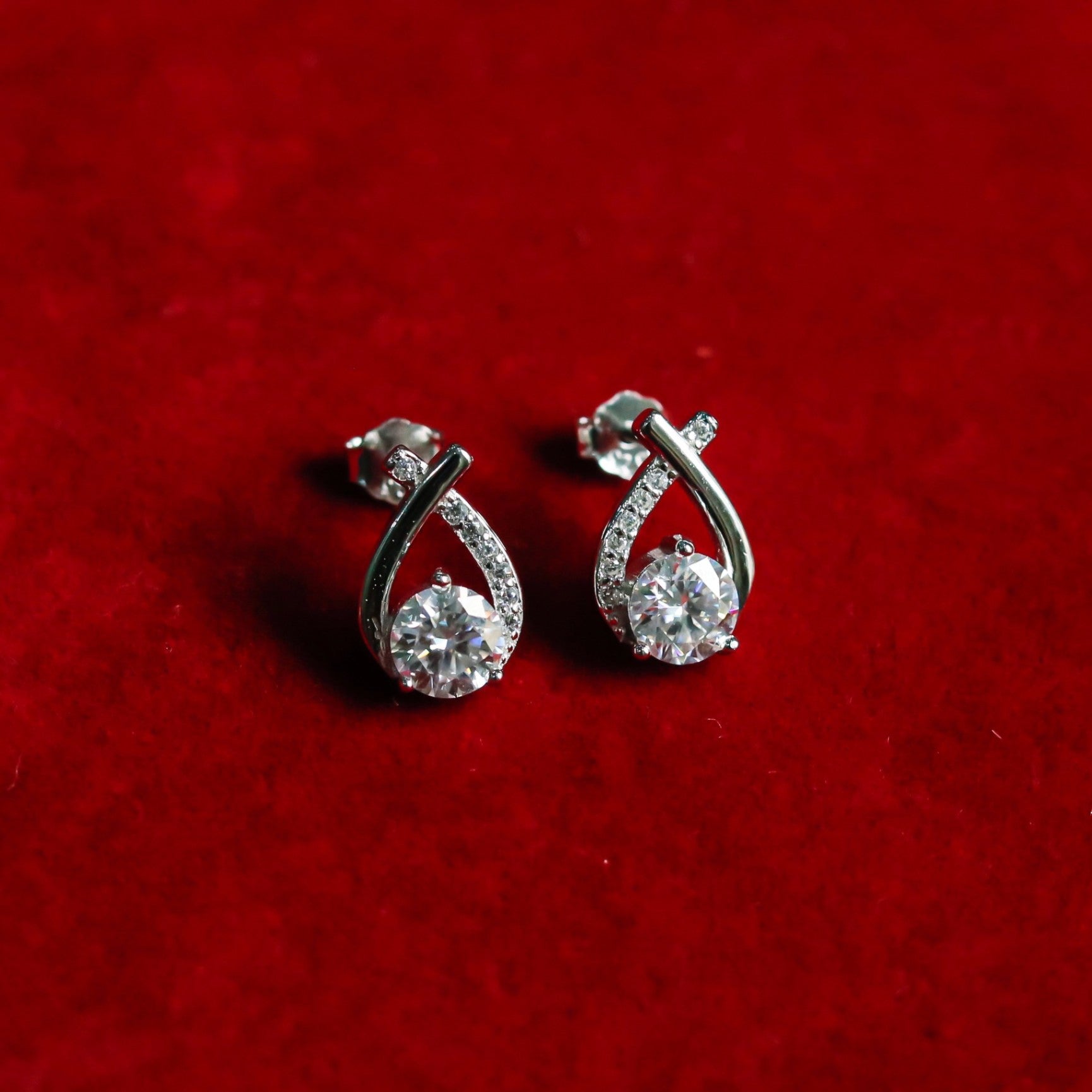 Gemor 18K Morning Dew Earrings