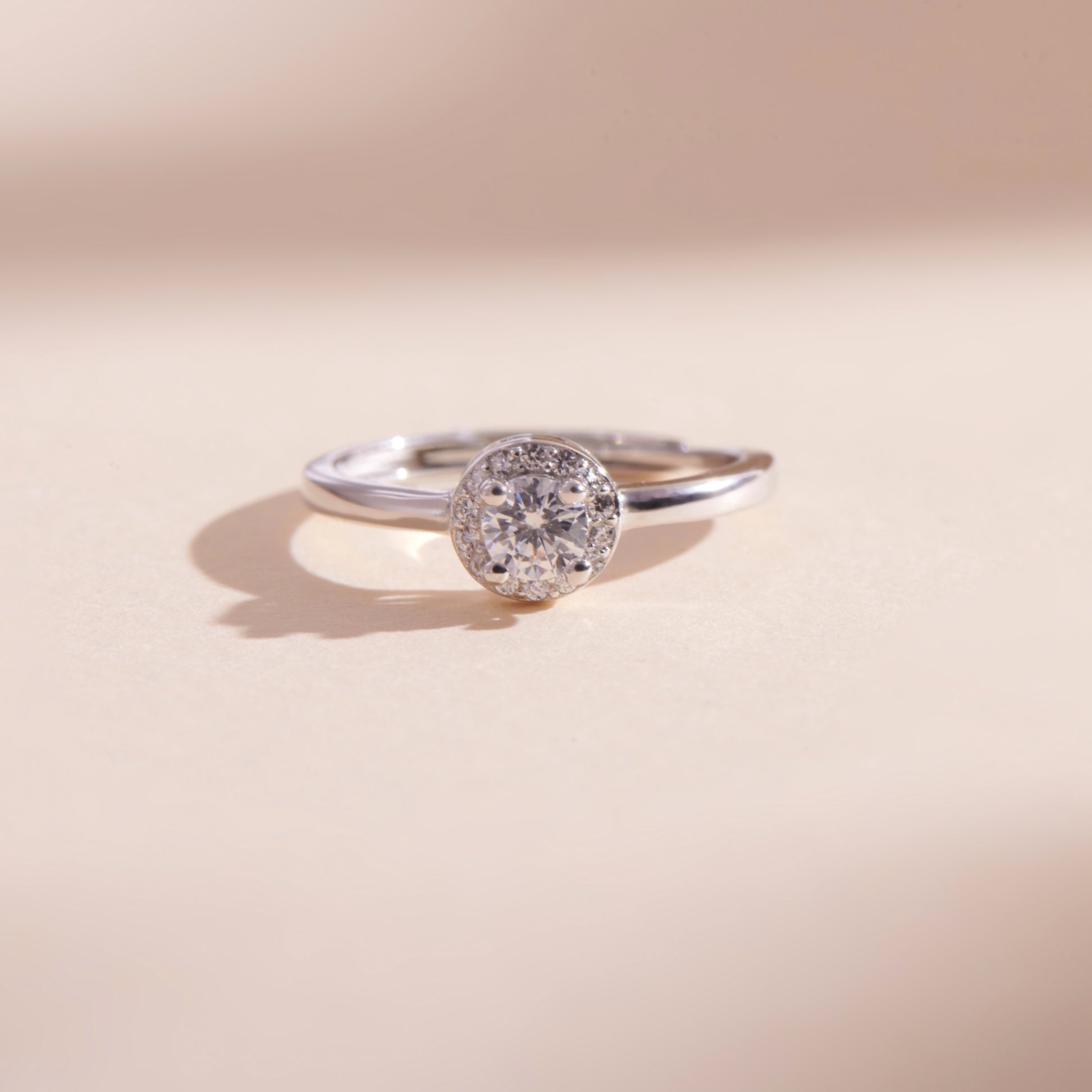 Gemor 18K Gracelet Ring