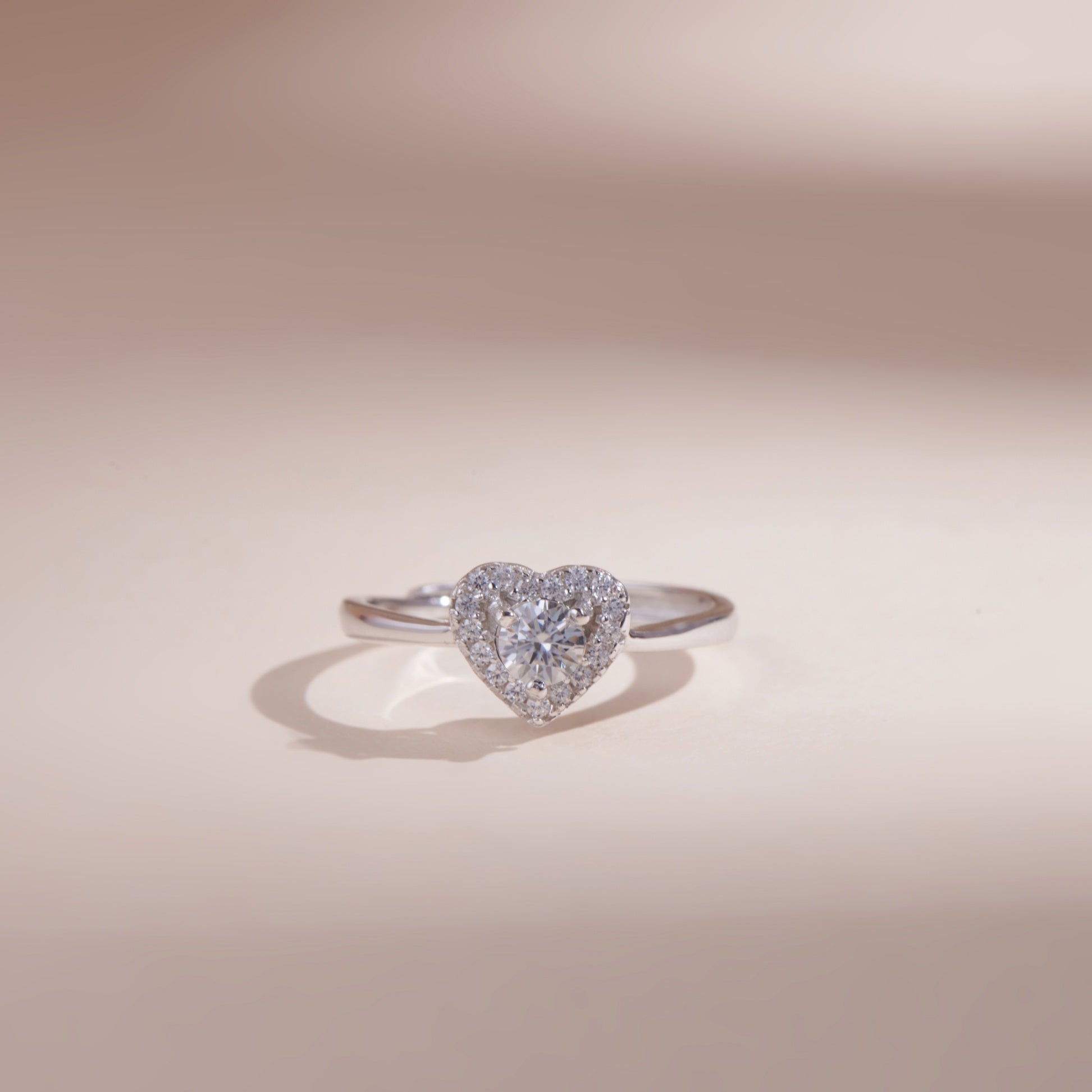 Gemor 18K Crystal Heart Ring