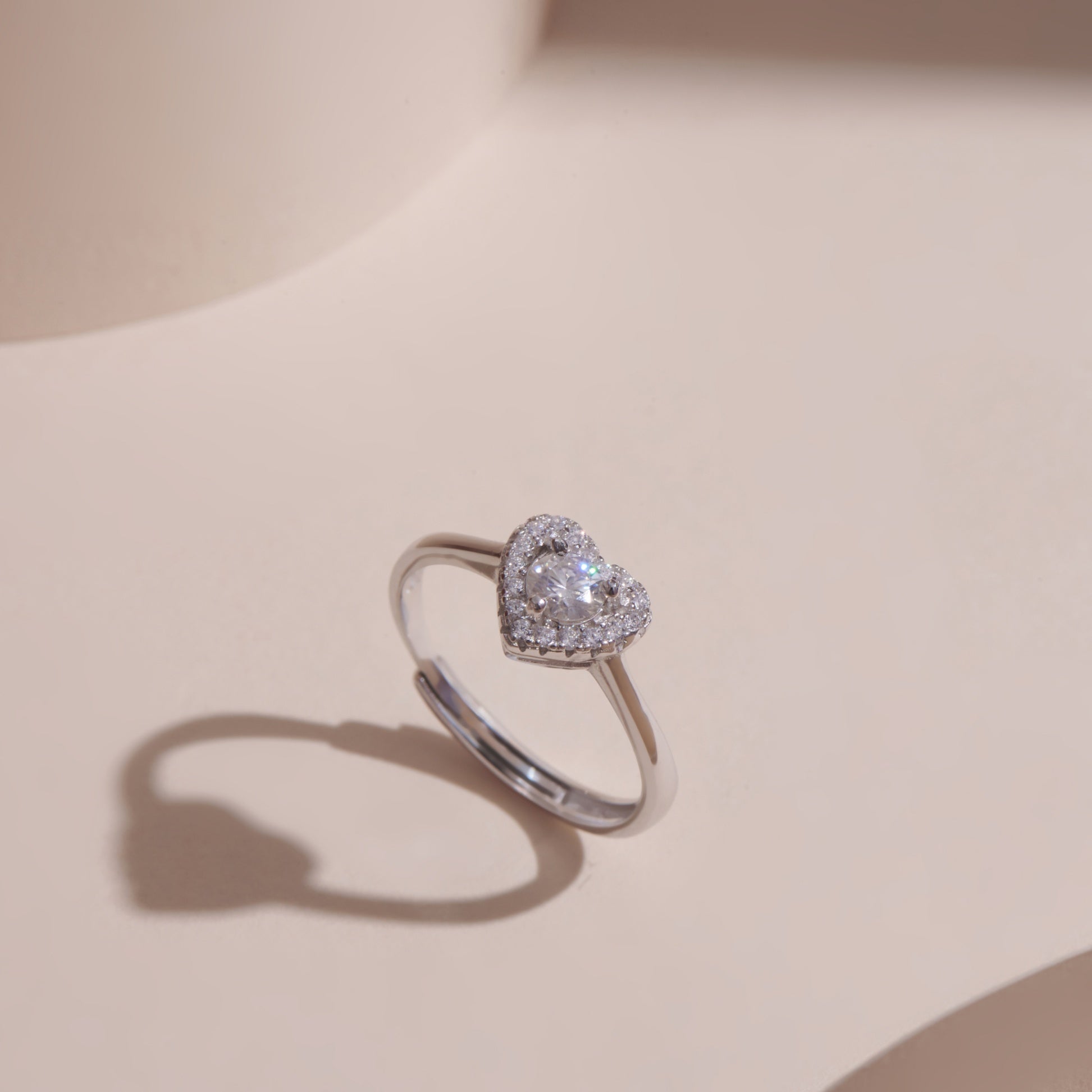 Gemor 18K Crystal Heart Ring