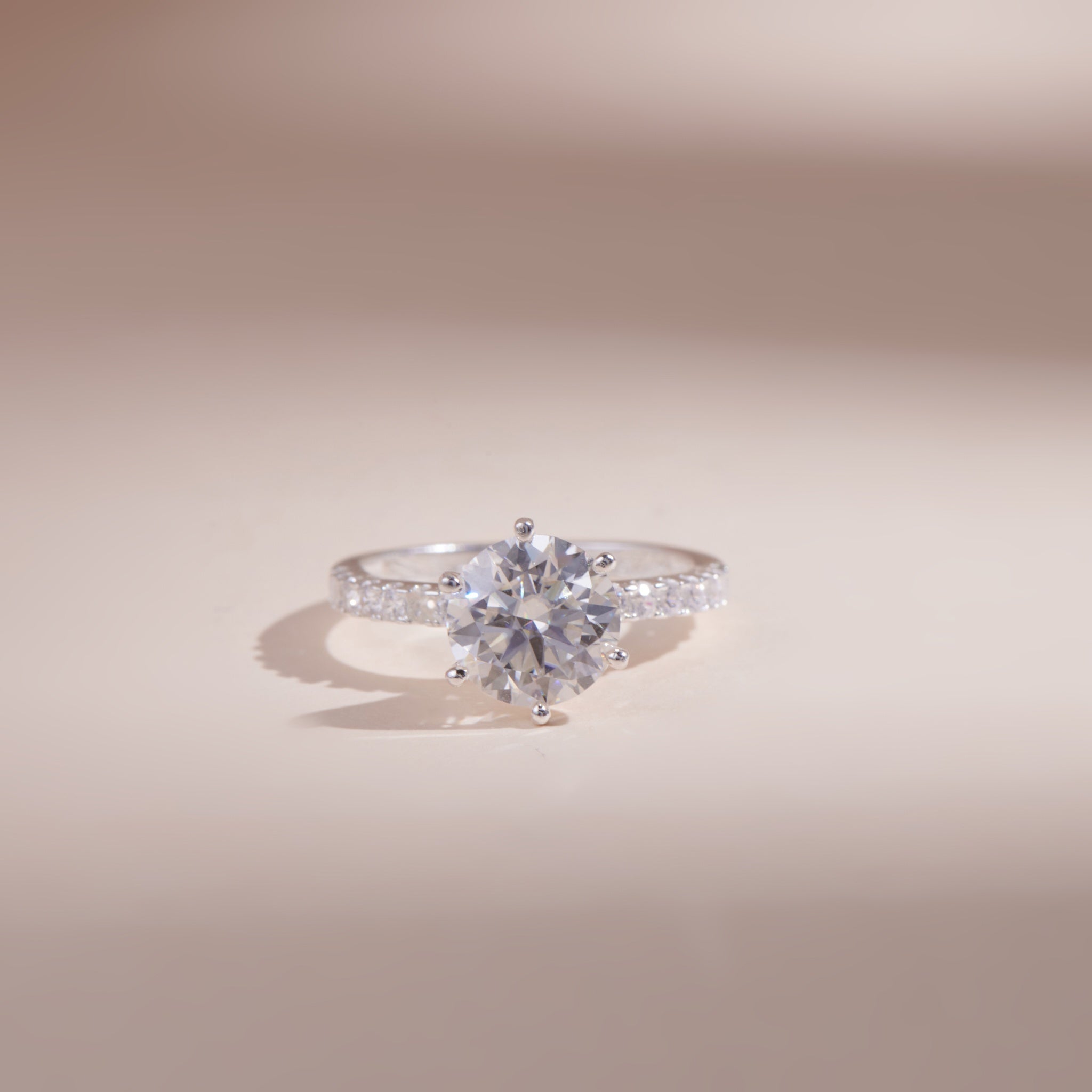 Gemor 18K Solaria Ring