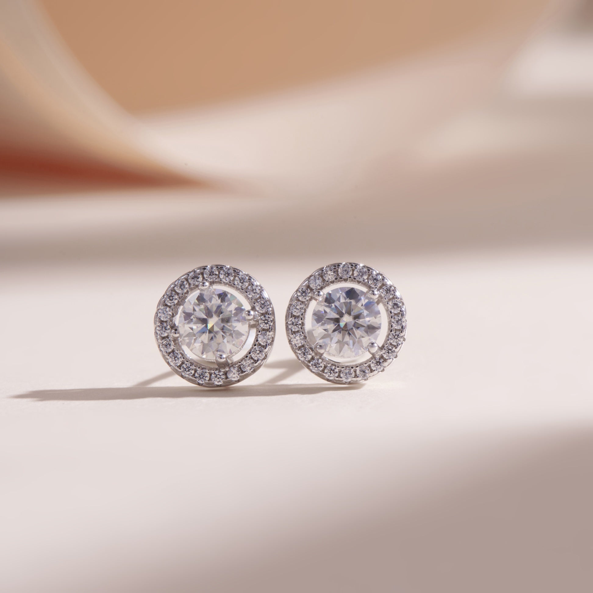 Gemor 18K Fullmoon Earrings