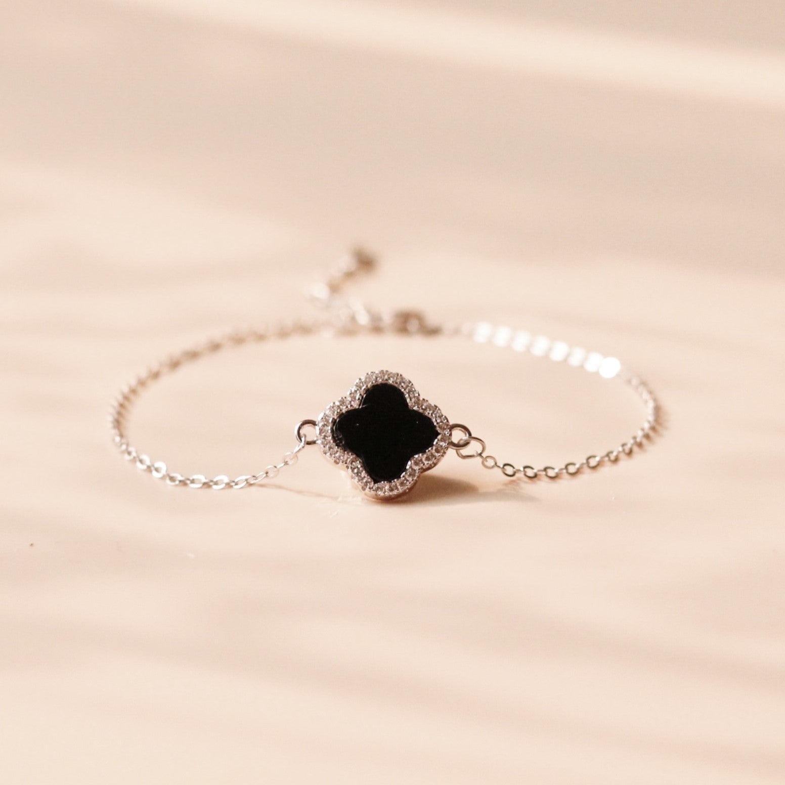 Gemor 18K Azura Clover Bracelet