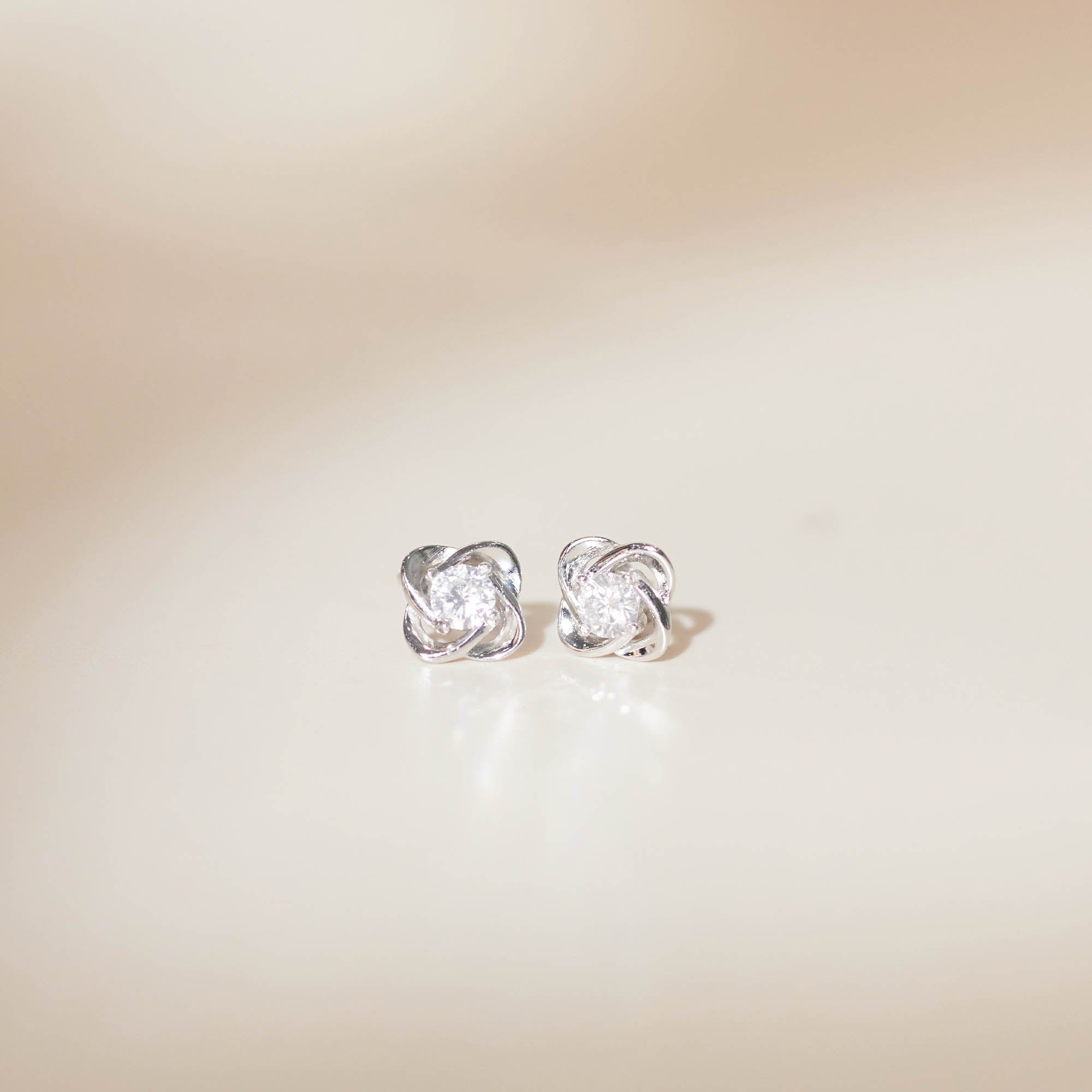 Gemor 18K Laurine Earrings