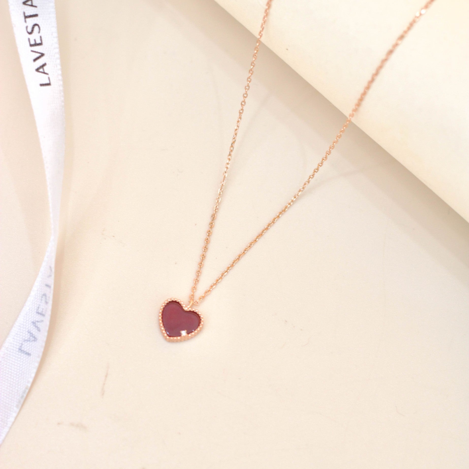 Gemor 18K Scarlet Heart Necklace